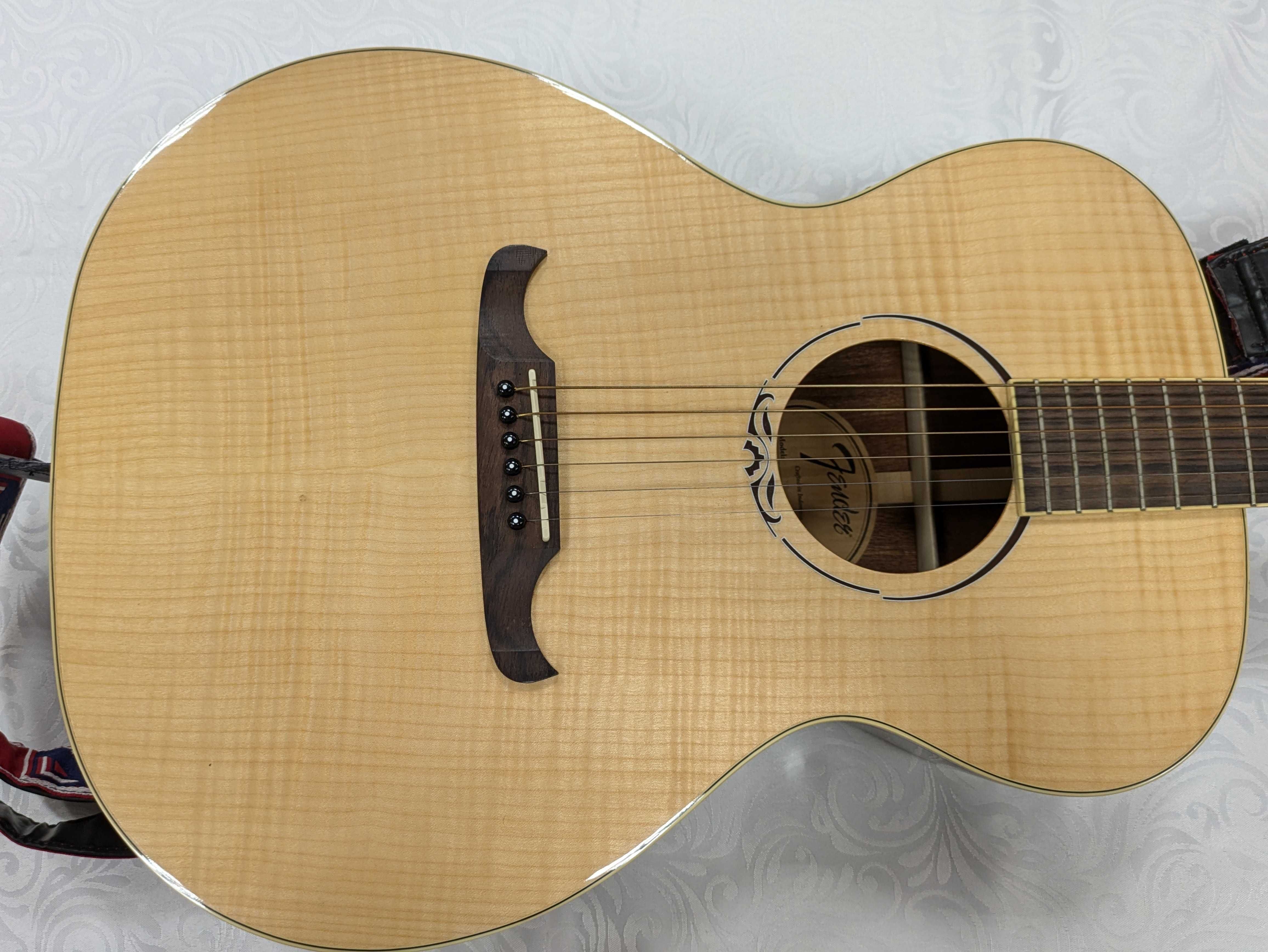 Gitara elektroakustyczna Fender T-Bucket 350-E kolor naturalny