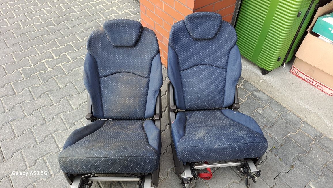 Fotel fotele 2, 3 rząd Citroën C8 Peugeot 807 Phedra Ulysse lift.