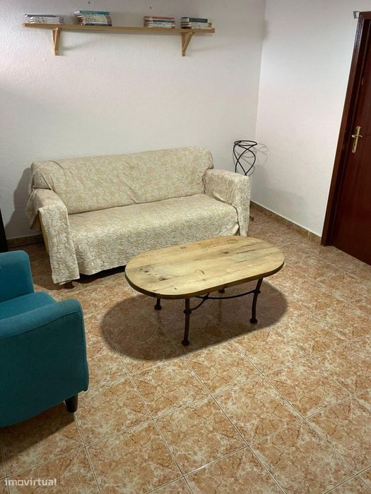 Quarto - localizado em Ajuda Lisbon