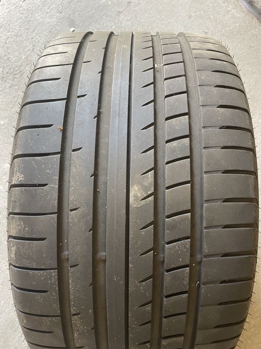 Good-Year Eagle F1 285/35 R18