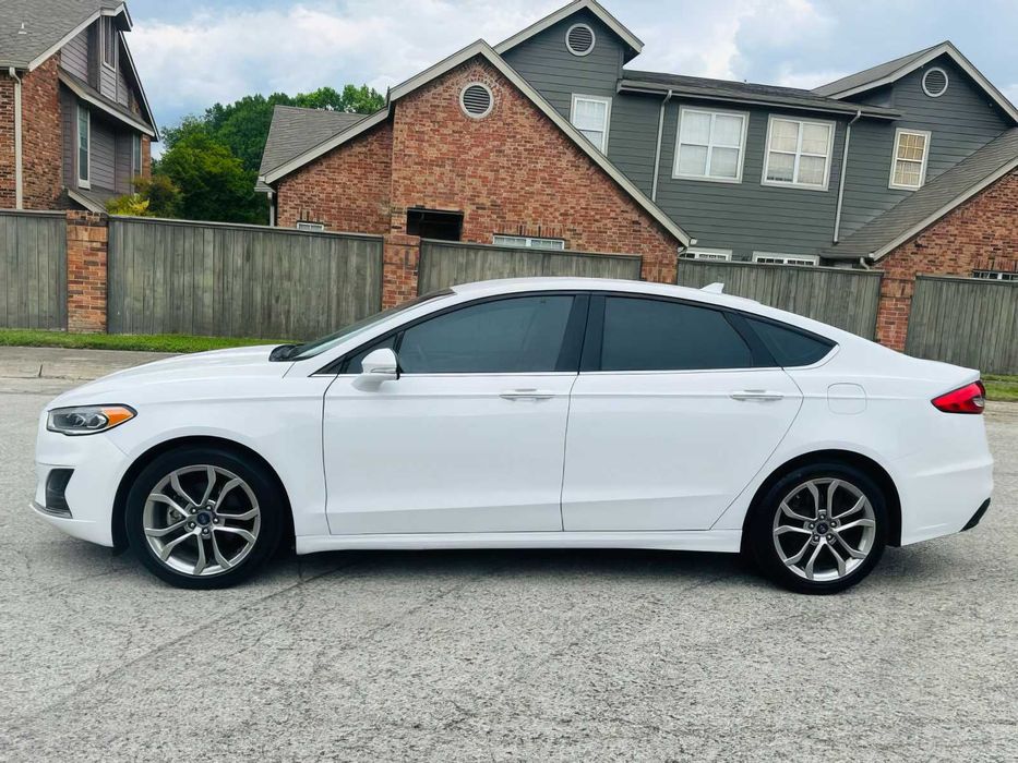 Ford Fusion      2020