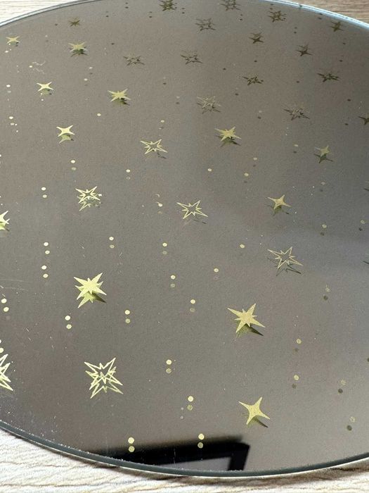 Okrągłe lusterko ze złotymi gwiazdkami 21cm