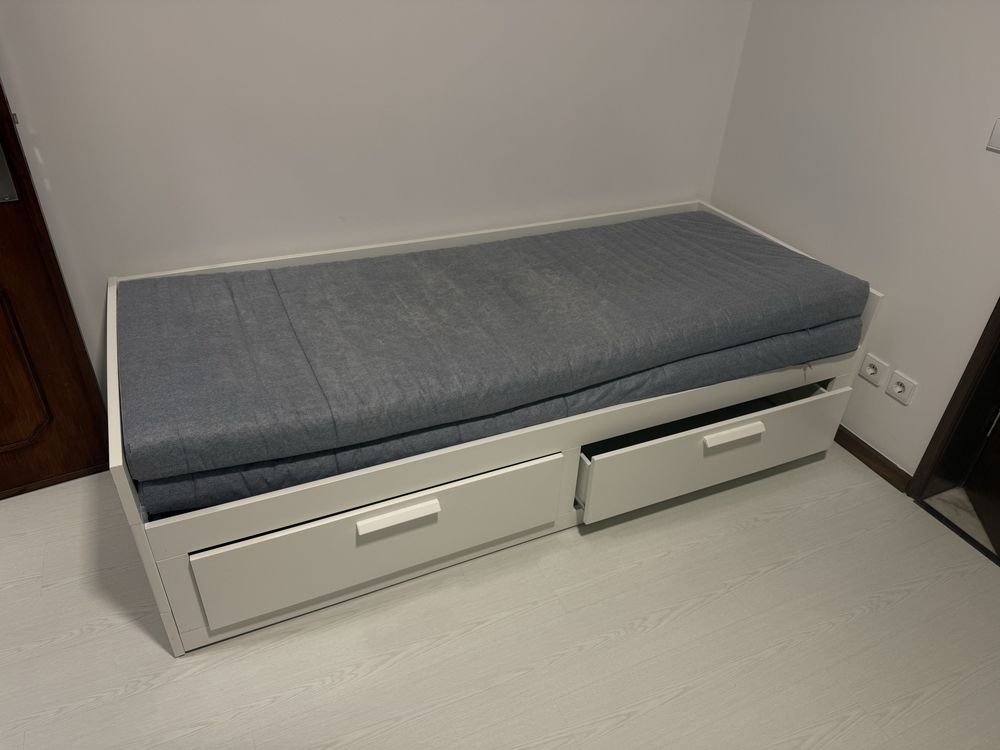 Cama de solteiro