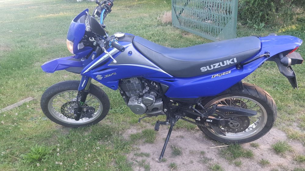 Suzuki DR 125 SM