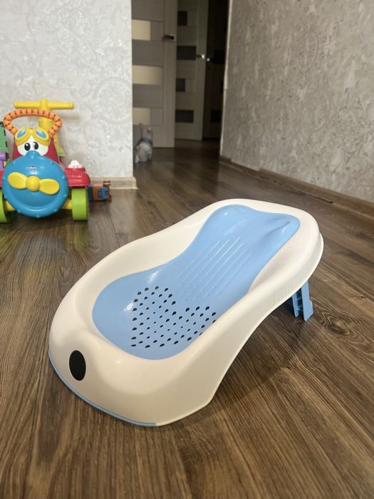 Гірка для купання малюка