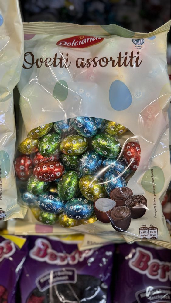 Шоколадные яйца из Италии Dolciando 850gram ассорти