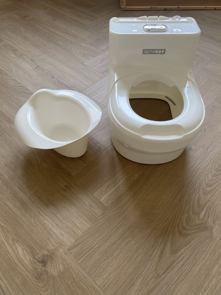 Interaktywny Nocnik Mini Toaleta SKIP HOP
