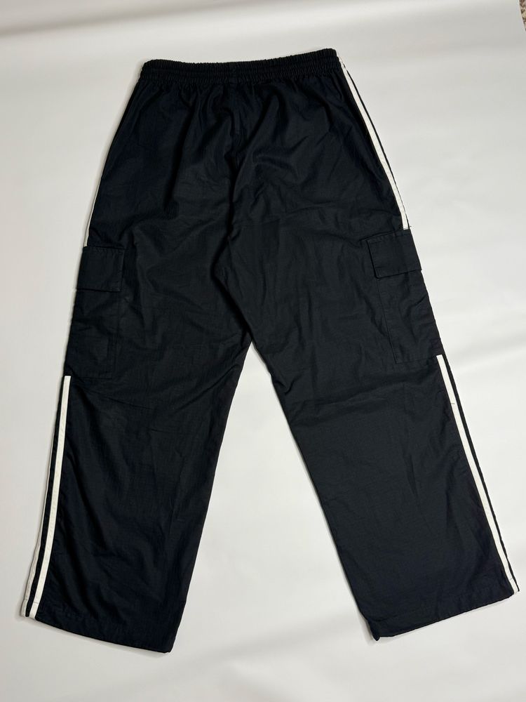 Широкі adidas карго штани