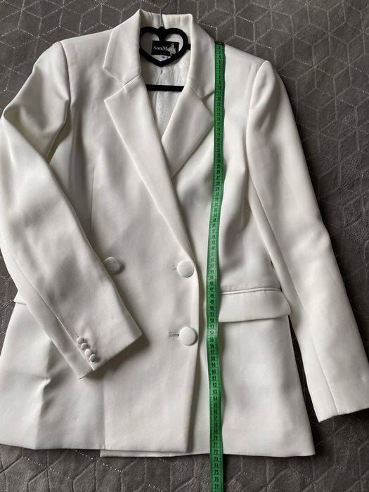 Костюм молочного кольору san_mois. Розмір S-M.