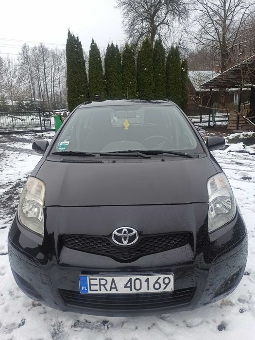 Sprzedam toyotę Yaris 2009r.