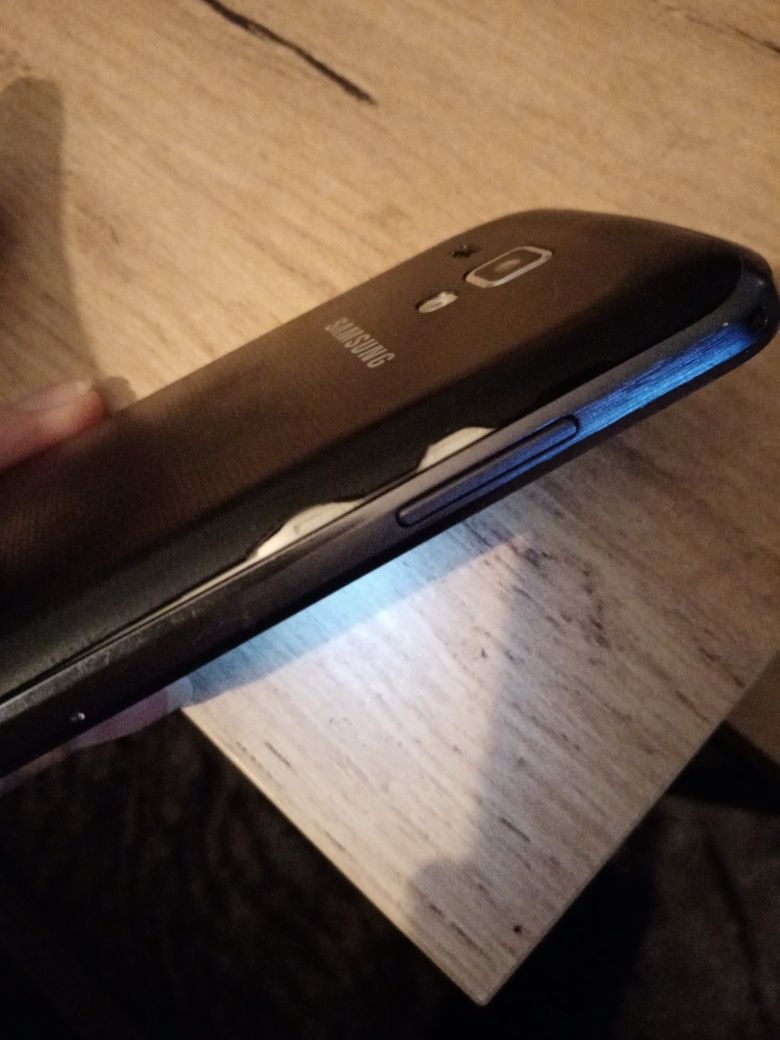 Samsung Galaxy GT s7560