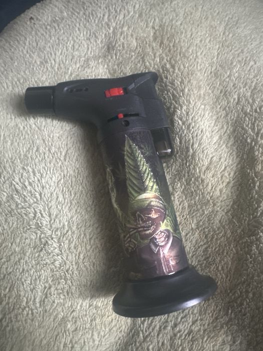 Горелка,зажигалка.