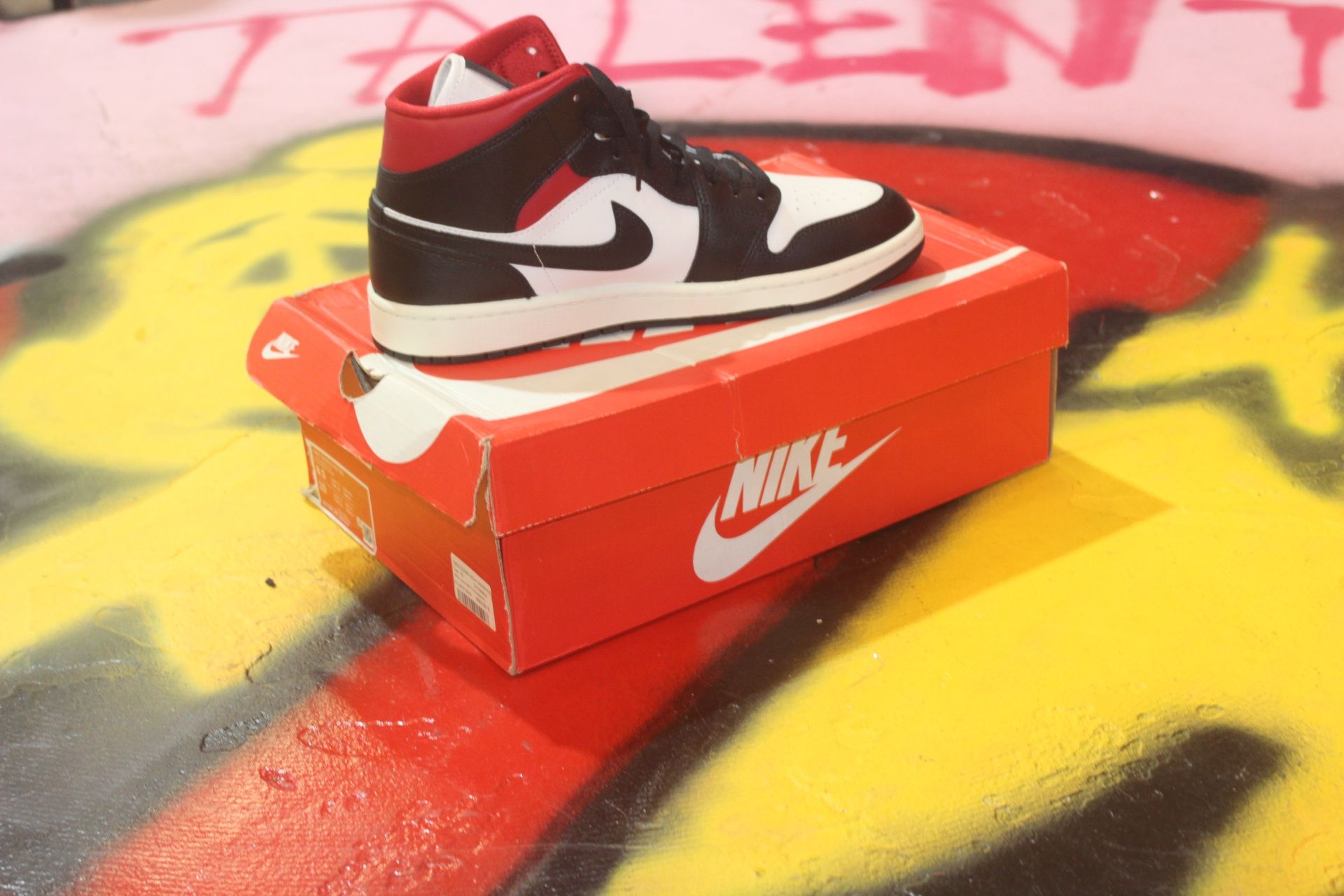 BITcoin ACCEPTED -  AIR jordan 1MID (VERMELHO) (GS)
Preço: €135,00
Ref