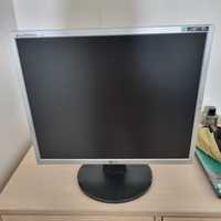 Монітор 19" LG Electronics L1952S L1952S-SF Срібний