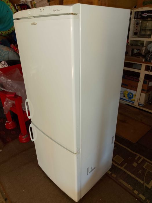 Lodówka Amica wys.145 cm sprawna