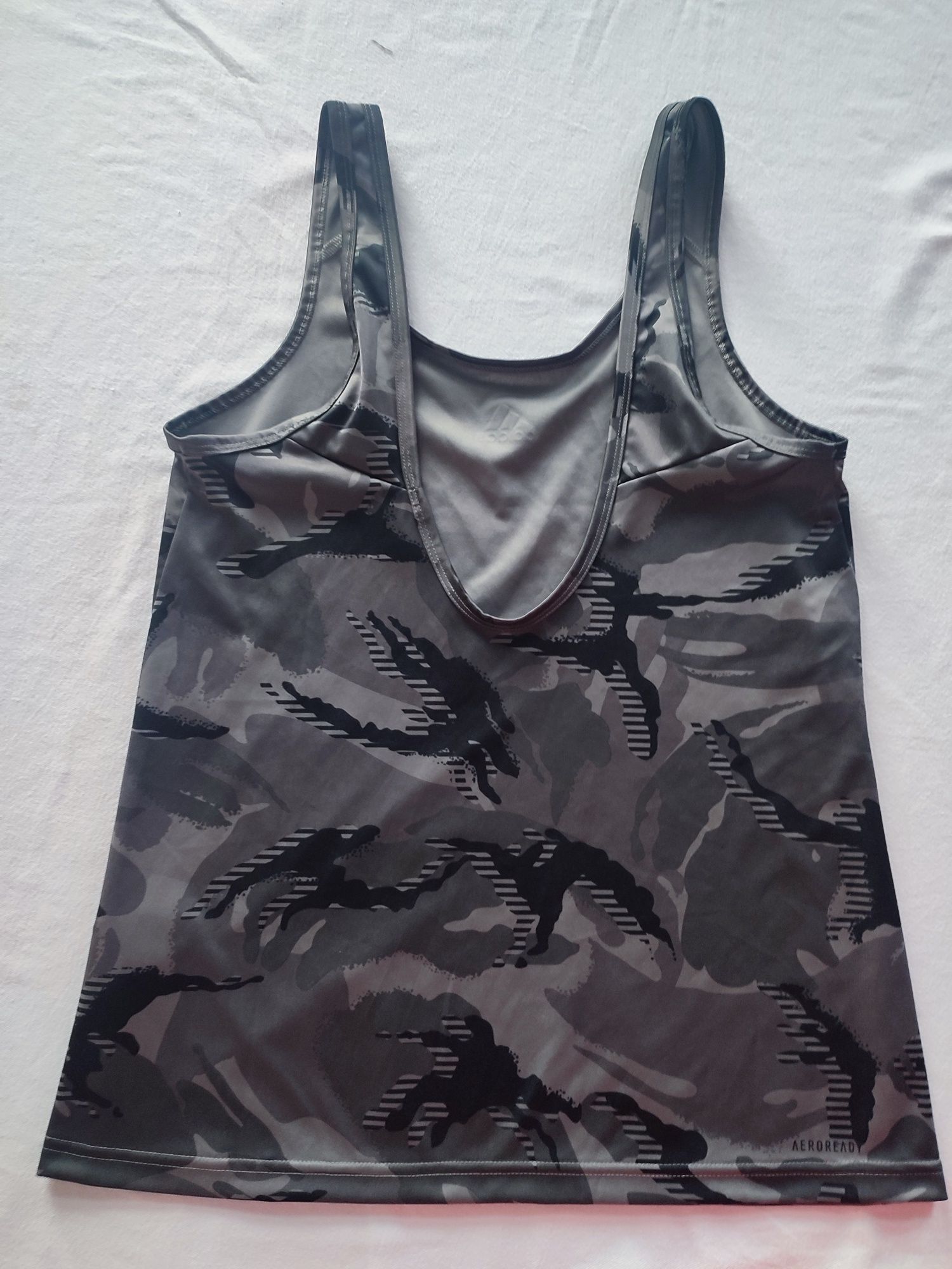 Koszulka sportowa szara moro  rozmiar XS Adidas