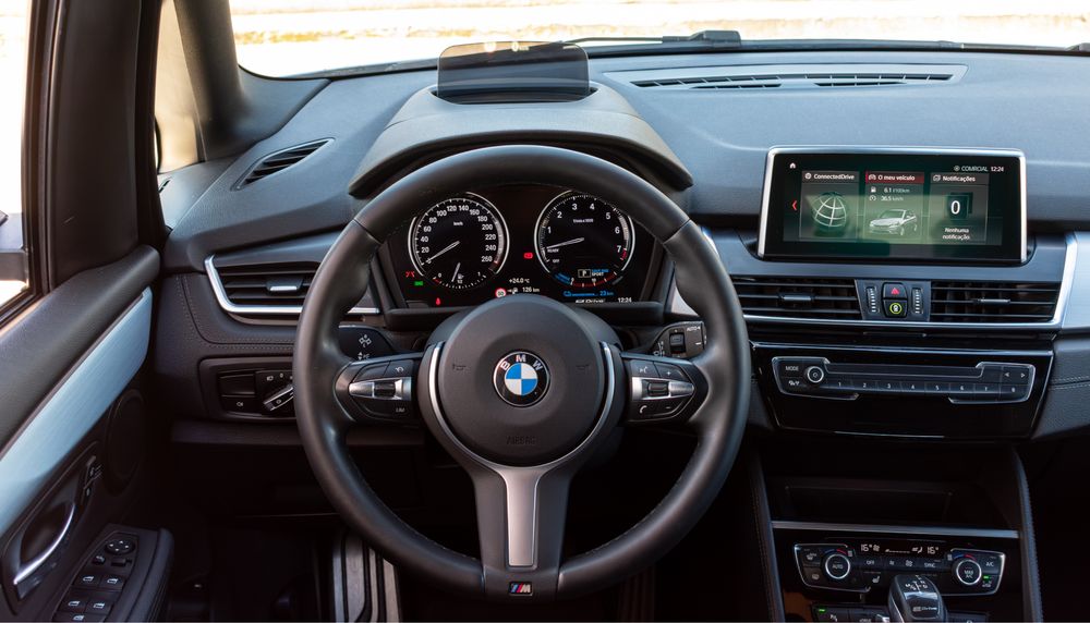 BMW 225 XE Active Tourer iPerformance MSport(financiamento disponível)