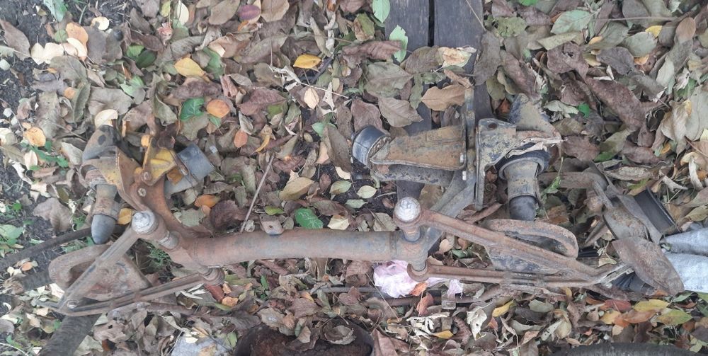 Продам передню балку Нива 2121, 2124