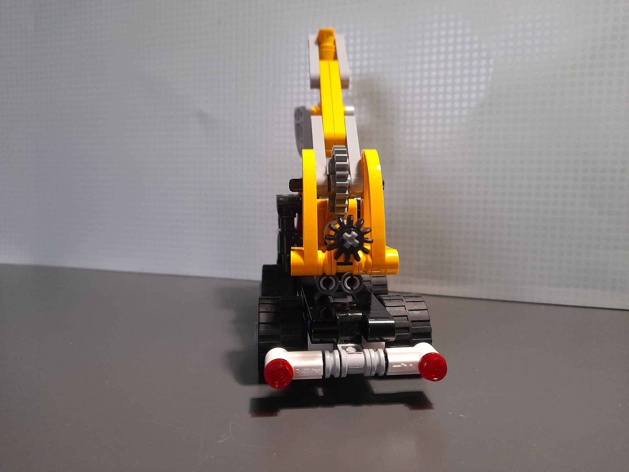 Lego 42031 ciężarówka z wysięgnikiem