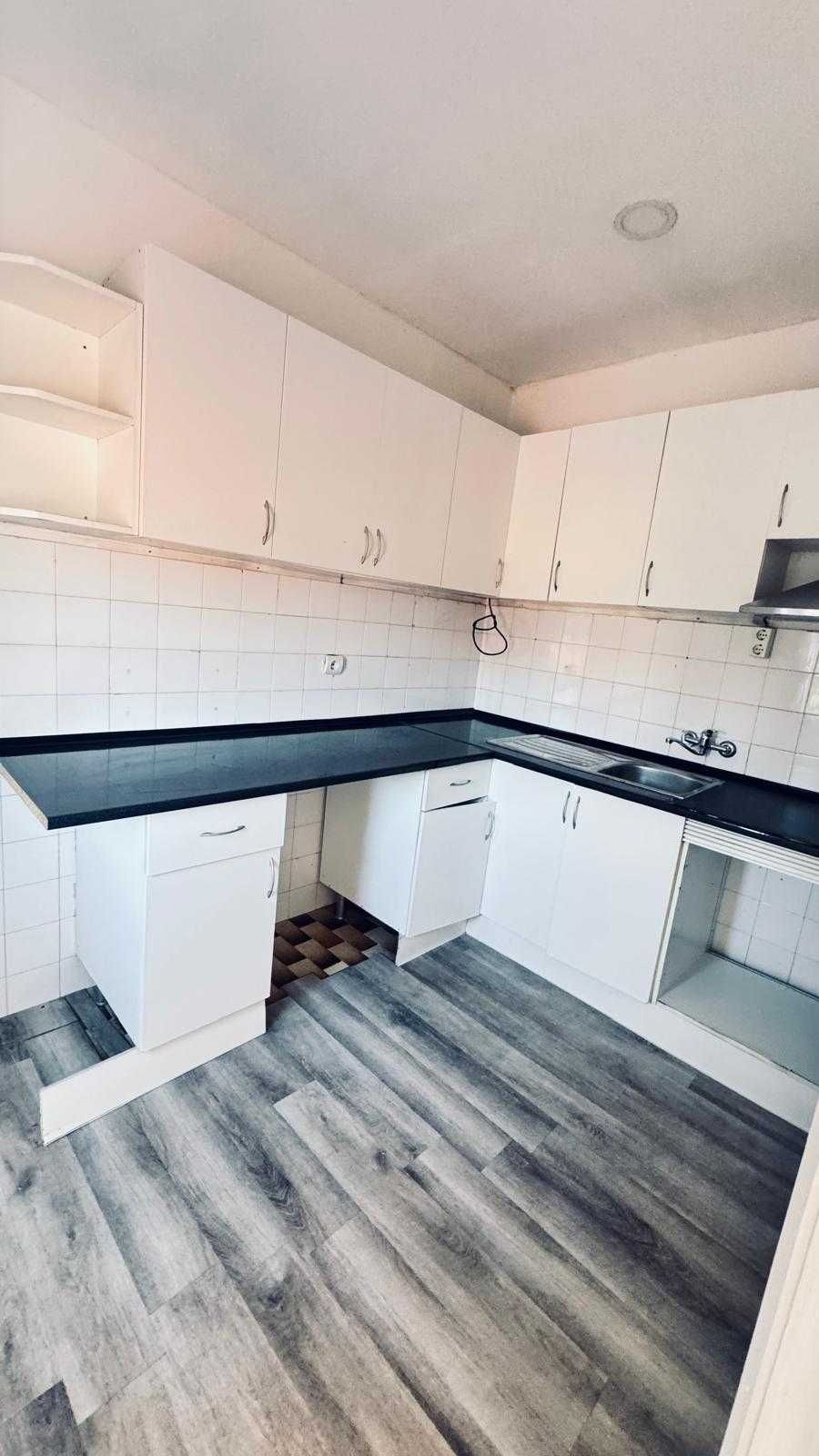 CASA ARRENDA-SE - São Félix da Marinha