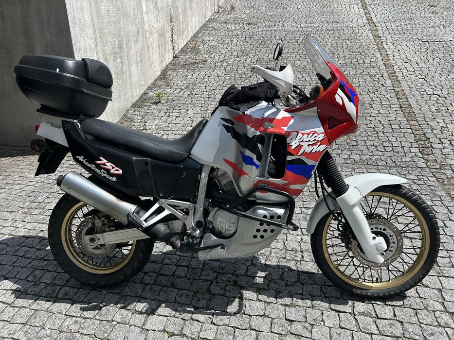 Honda Africa Twin XRV 750 RD04