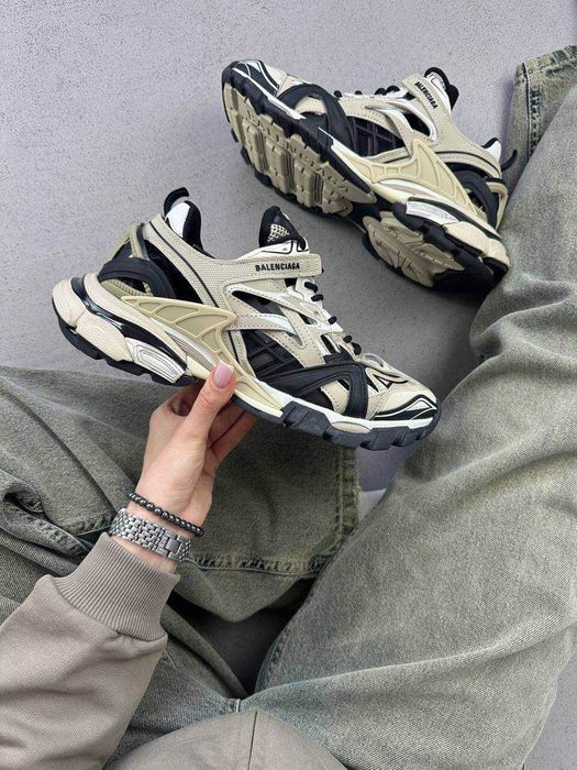 Кроссовки Balenciaga Track 2.0 Beige/Black premium