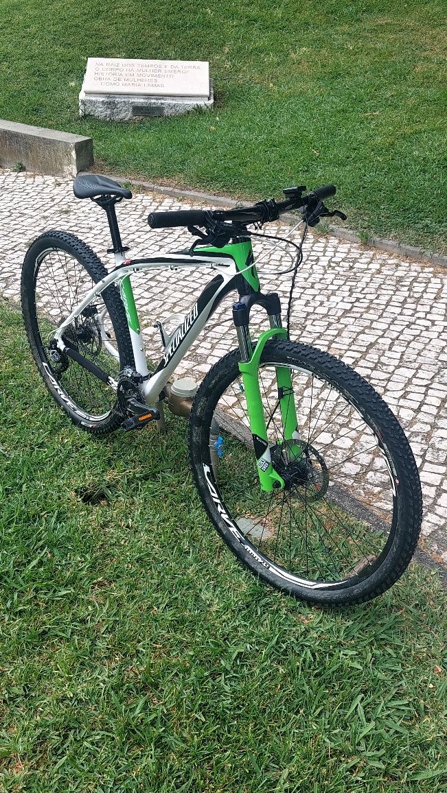 Bicicleta Btt Specialized L roda 29