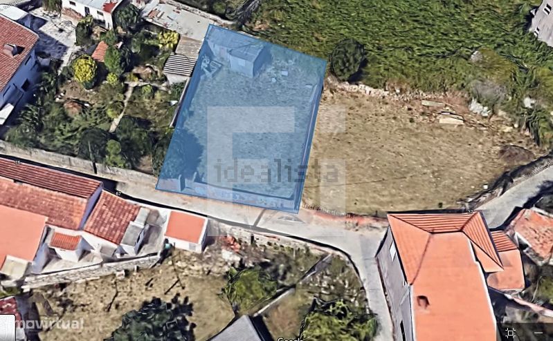 Terreno Teve Projeto Aprovado (Só Reaprovar) Para Moradia De 3 Frentes