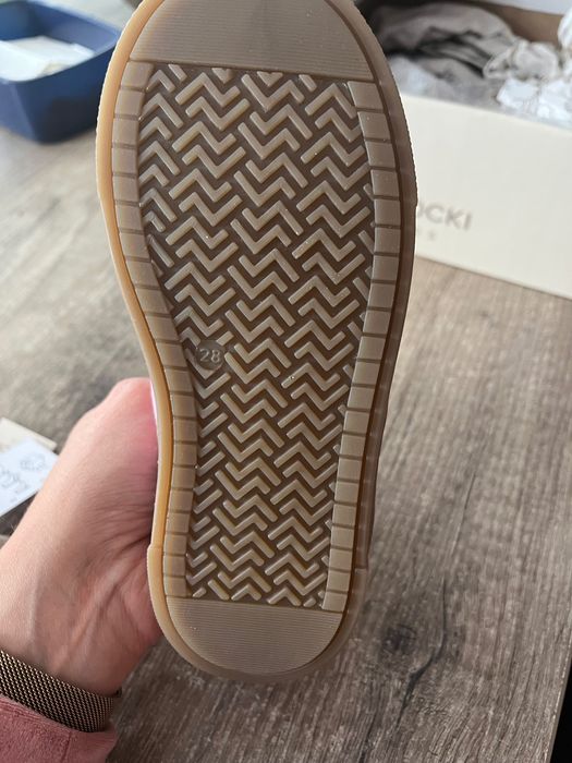 Buty nowe dla dziewczynki