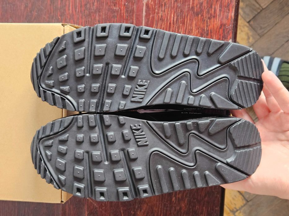 Жіночі кросівки Nike Air Max 90 DH8010 002 Оригінал 38