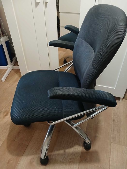 Cadeira de Escritorio Giratoria