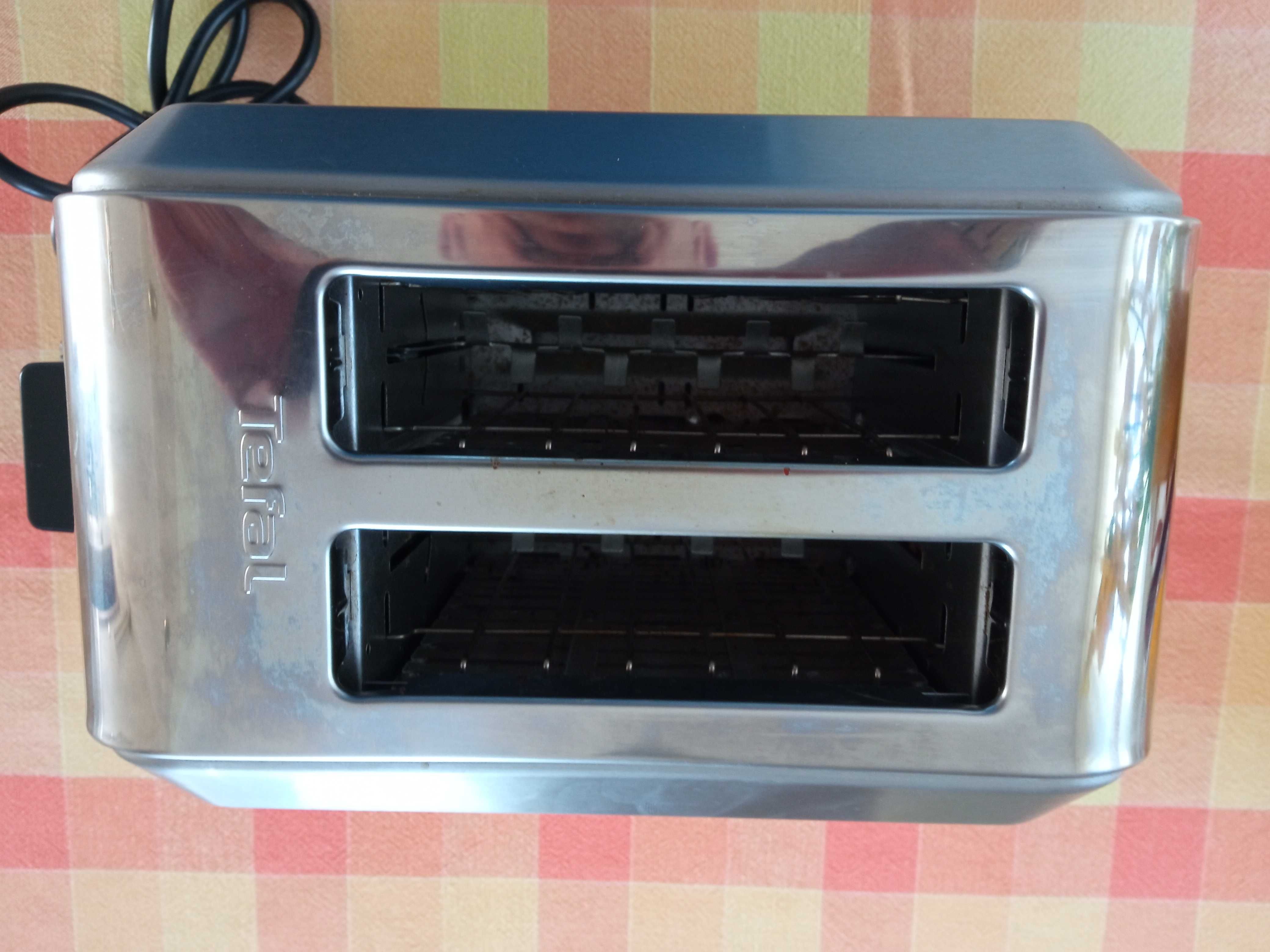 Toster opiekacz Tefal model TT544030 srebrny