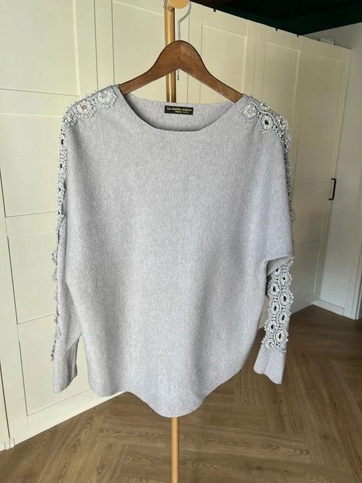 Szary sweter z wełny merino i kaszmiru marki Les Etoiles Claires