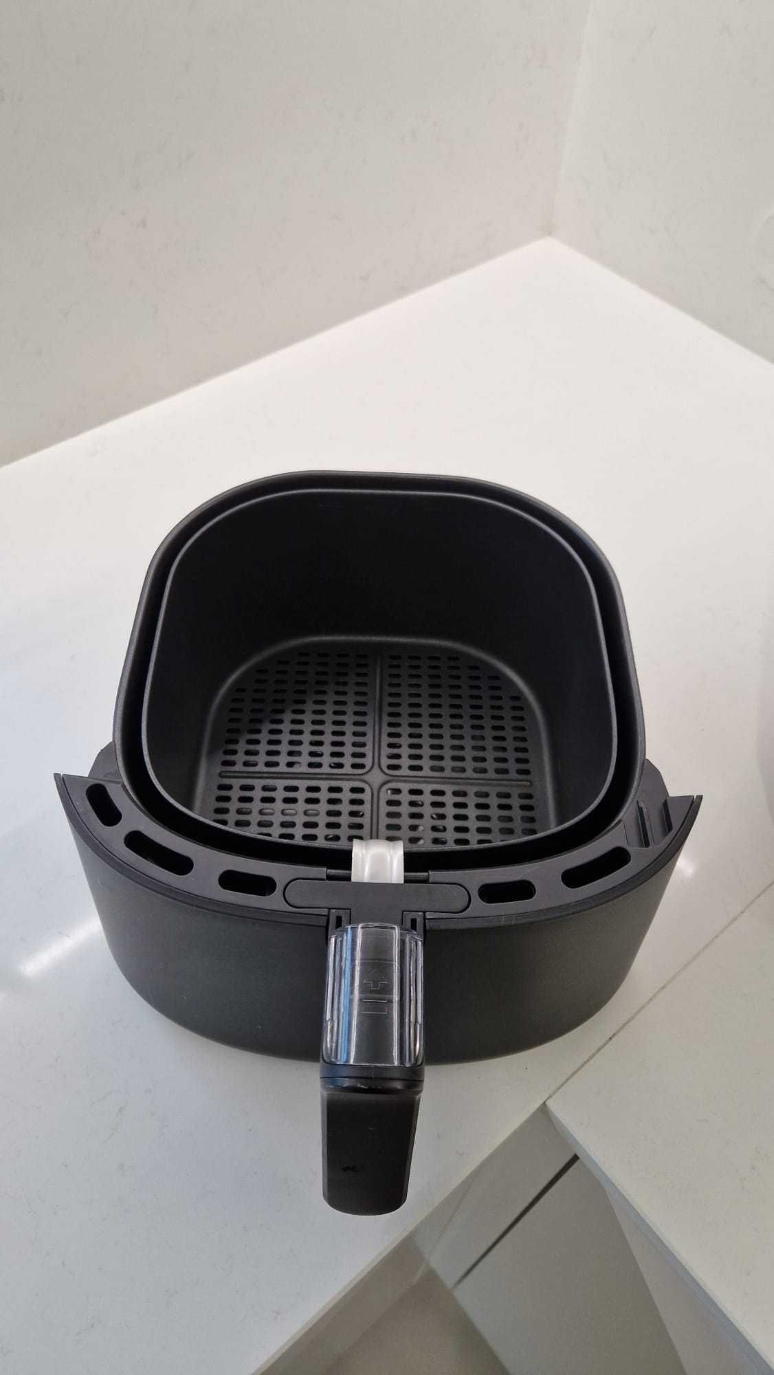 Fritadeira Sem Óleo/Ar Quente (Air Fryer) Philips wifi 5000  HD9285/90