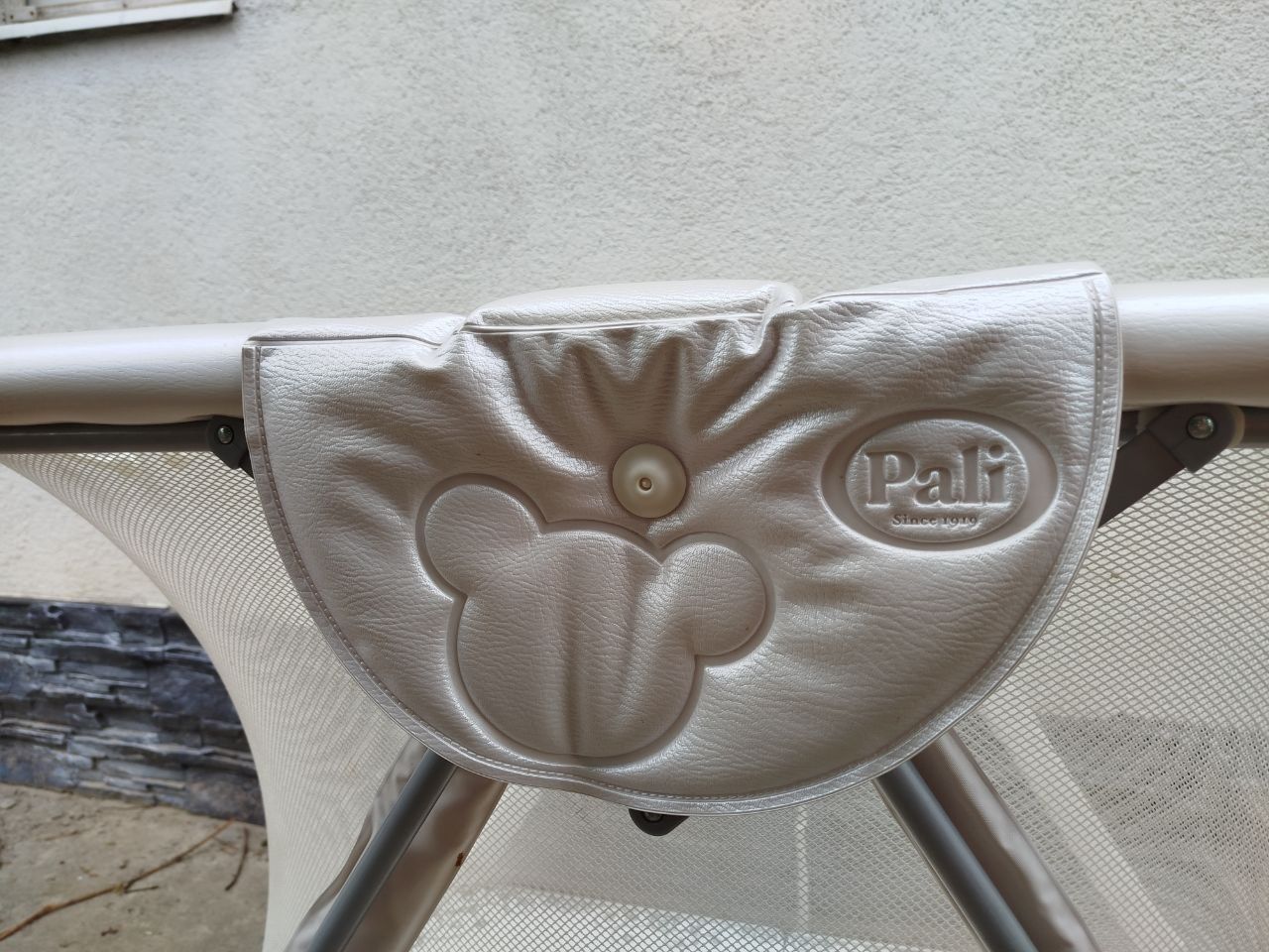 Продам манеж Pali