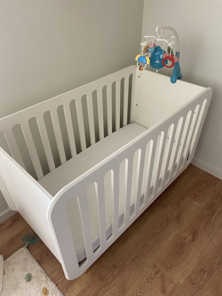 Cama berço de bebé + colchão