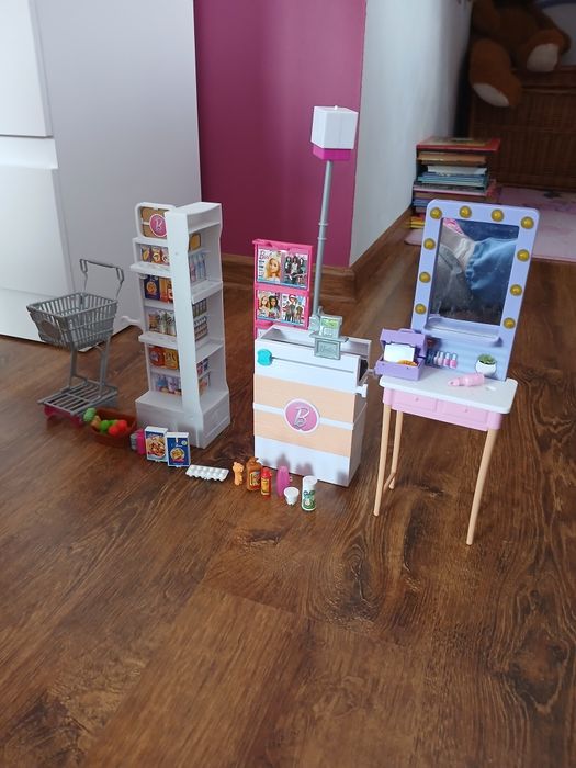 Toaletka i supermarket dla barbie