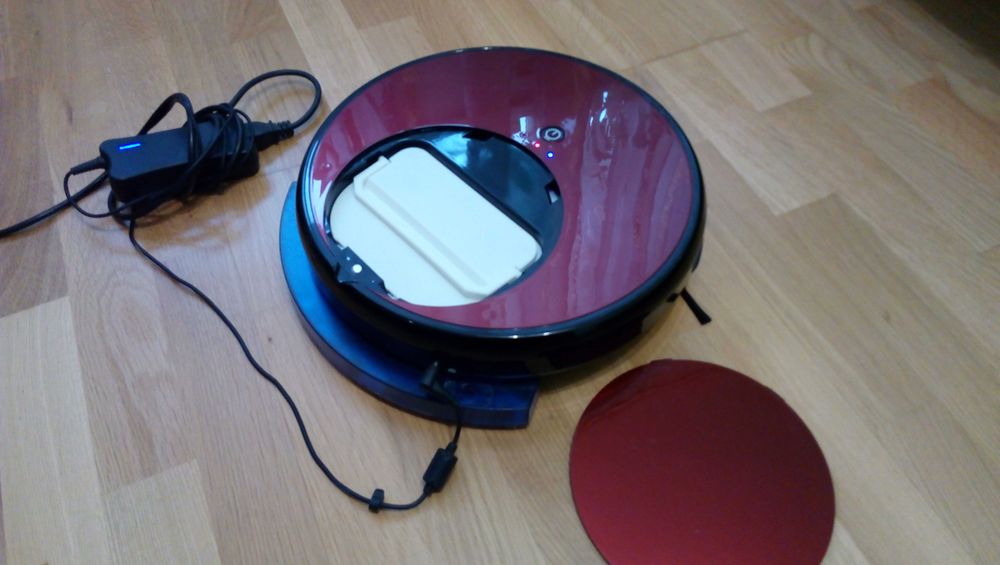 Робот-пылесос, моющий.