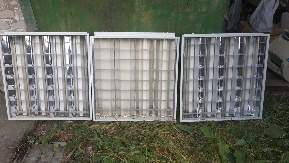 Світильники растрові врізні, для підвісної/гіпсокартонної стелі. 3шт