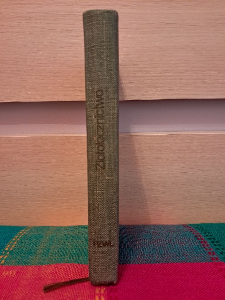 Ziołolecznictwo 1976 pod red. doc dra hab. Aleksandra Ożarowskiego