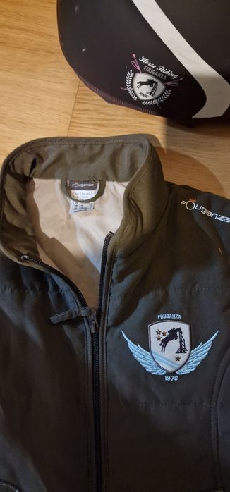 Conjunto de equitação para menina