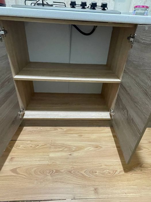 Продам кухню!!! В новому стані, вмонтована варочна поверхність