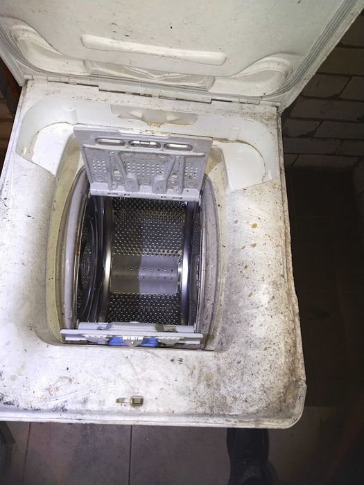 Б/у инверторная стиральная машина Electrolux А+++ на 6 кг на запчасти