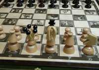 Шахматы деревянные ручной работы.