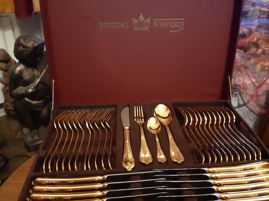 Sztućce SBS Solingen na 12 osób złocone 24 karatowym złotem