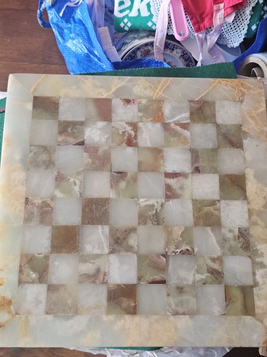 Tabuleiro de jogos em mármore