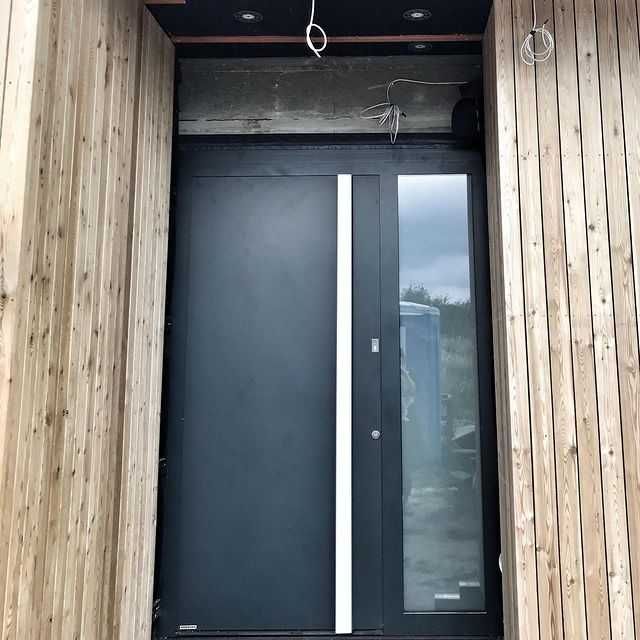 drzwi wejsciowe drewniane debowe
