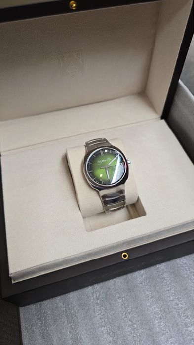 H.Mosier &Cie streamliner green centre Second , rolex omega Ap