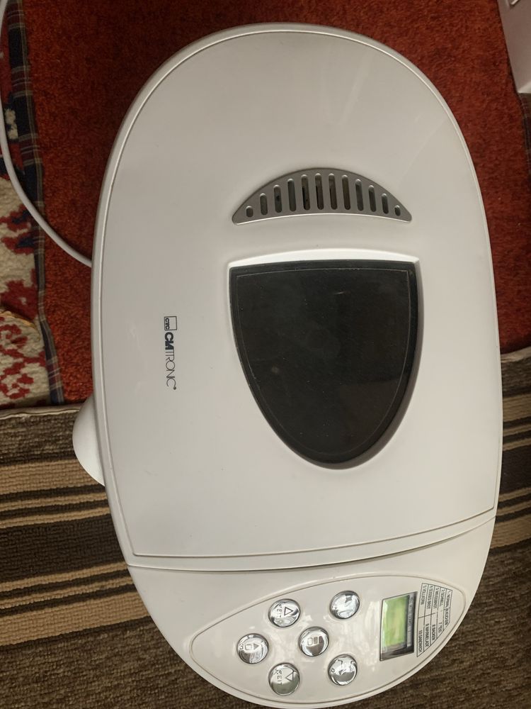 Хлібопіч Clatronic BBA 2865 ( Bomann CB 594)