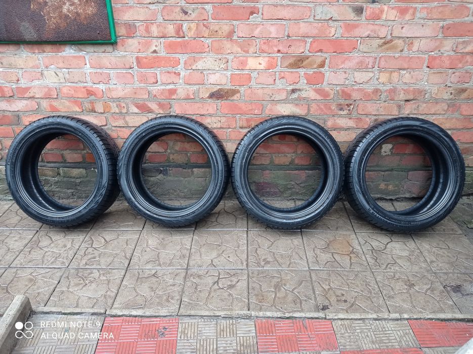 Резина зима R17/205/50 Nokian